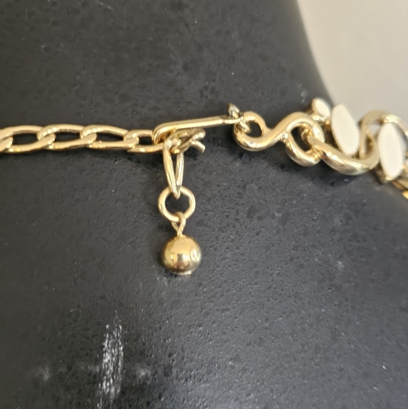 Trifari Gold Ivory White Cream Enamel Vine Chain Link Choker Necklace - Picture 5 of 6